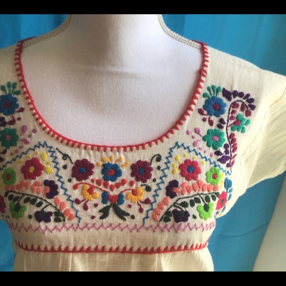 Mexican Embroidered Peasant Style Hand Embroidered Blouses - Picture 10 of 10